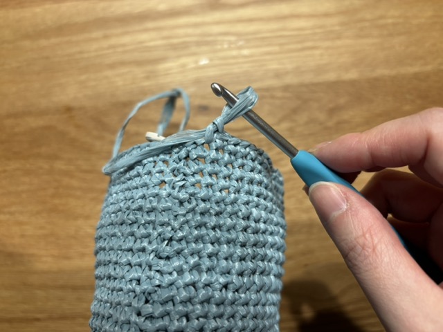 段の編み終わり