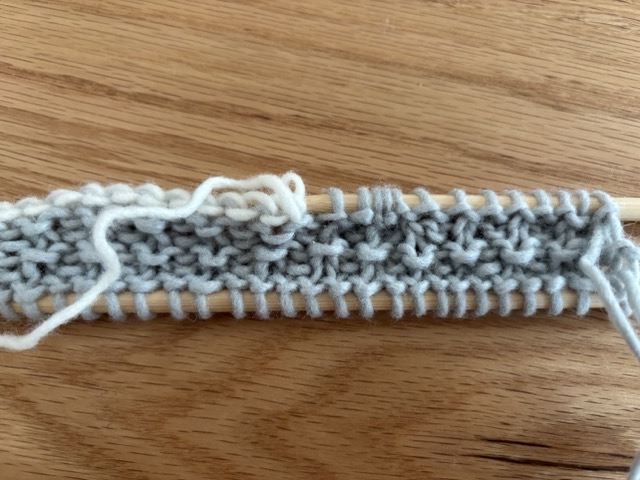 編み出し糸をほどく